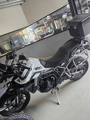 TRIUMPH TIGER 900 GT 